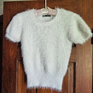 Zara Fuzzy White Cropped Sweater, Gently Worn, Sz S